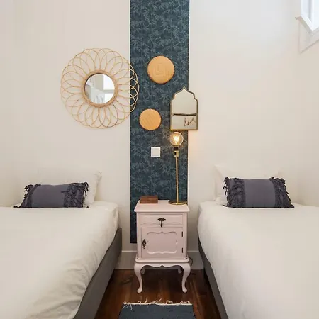 Apartment La La