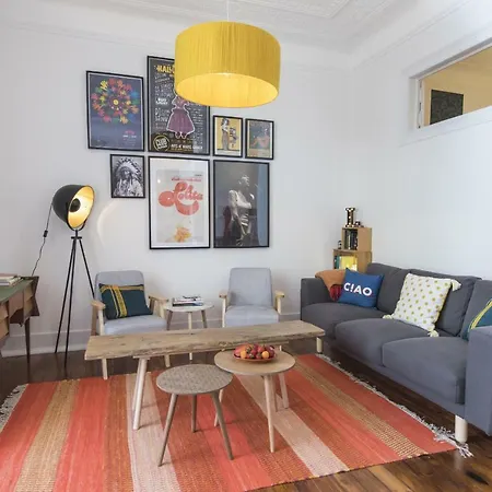 Apartment La La